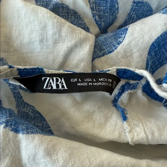 Zara Light Blue Relaxed Fit Jeans - Picture 2 of 11